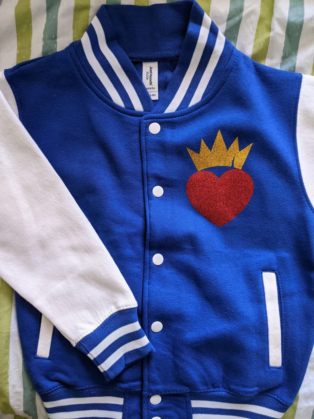 disney-descendants-evie-heart-varsity-jacket